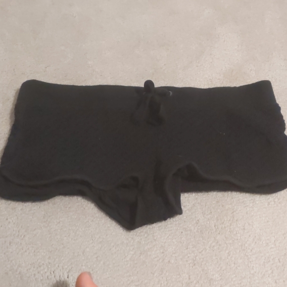 Roxy knit boody shorts size small black - Picture 2 of 3